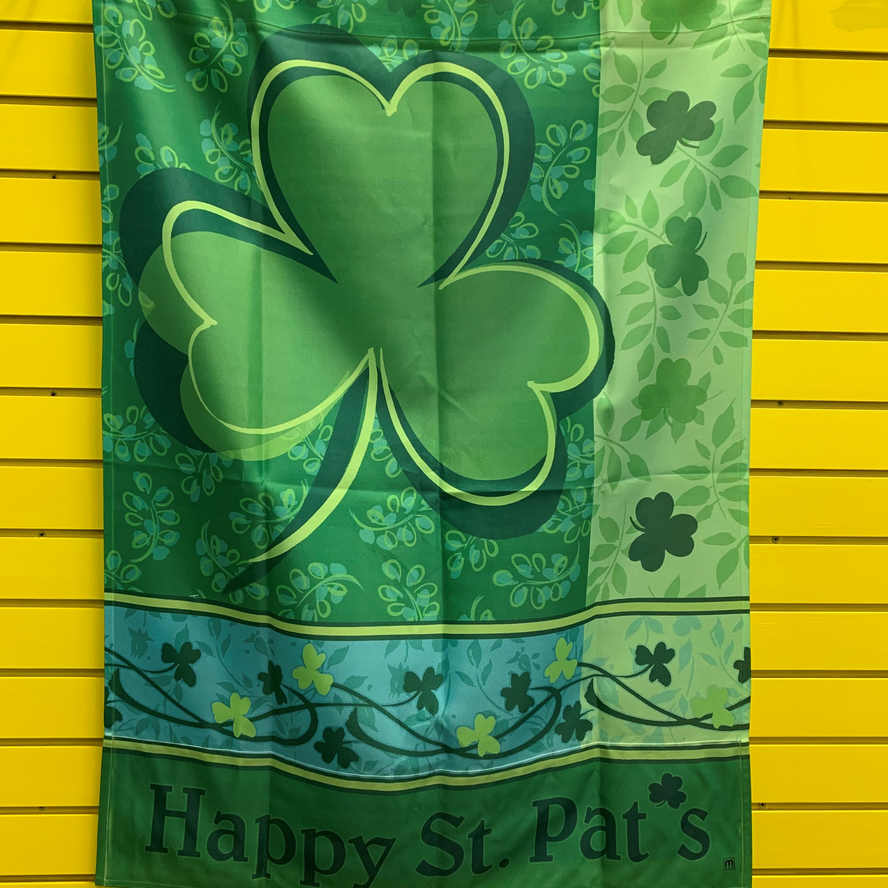 HAPPY ST. PATRICKS LARGE FLAG